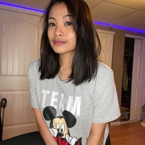 Meet your Posher, Nica